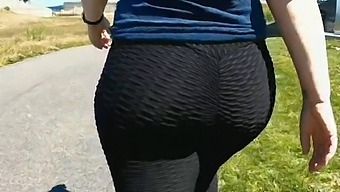 Big Ass Milf Shows Off Her Curves In Public