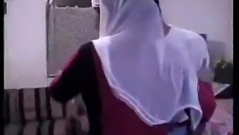 پسران عرب و عمه بالغشان در یک ویدیوی داغ