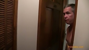 Teen Sister-In-Law Gives Blowjob And Gets Fucked In Various Positions