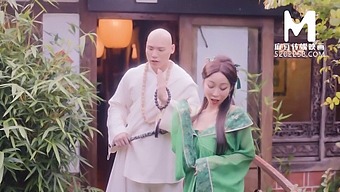 模特媒体亚洲为国丰带来一个白人和丰满女神的特别真人情节